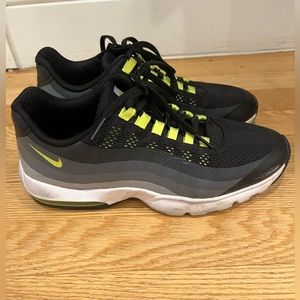 Nike Air Max with Green Details